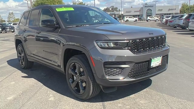 New 2025 Jeep Grand Cherokee Altitude Sport Utility in Paso Robles