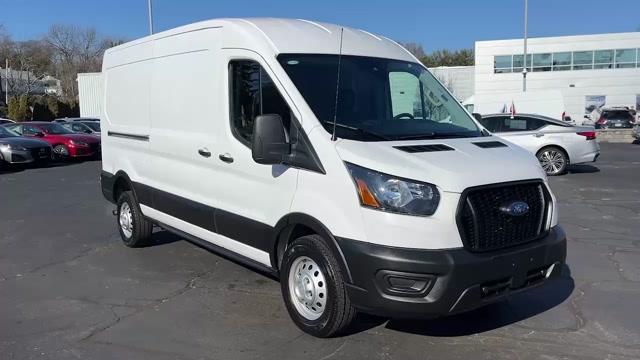 新品登場 Cargo Transit Ford 2023 Van Fairfield in Sale for 趣味