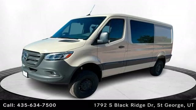 Pebble Grey Mercedes Crew Van New 2025 Mercedes-Benz Sprinter Van