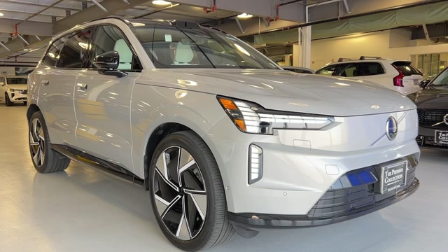 New 2025 Volvo EX90 For Sale at Volvo Cars White Plains | VIN